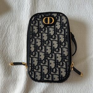 Brand New; Dior 30 Montaigne Phone Holder